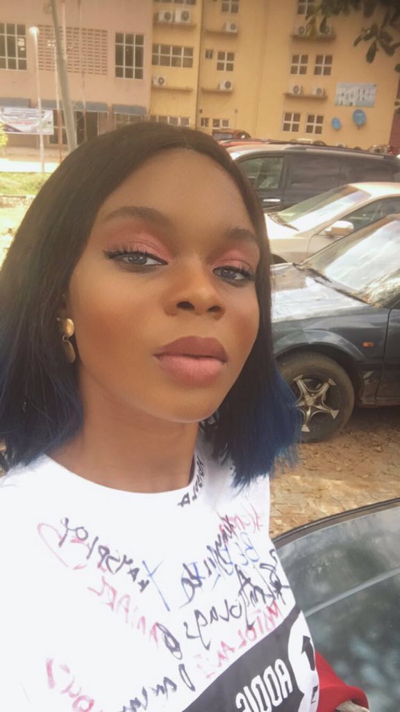 diamantexyz's tweet photo. If you’re waiting to get there, there is no ‘there’. It’s just you, continuing your journey everyday.
Celebrate your wins no matter how small. - Tunde Onakoya

This is me celebrating this phase of my journey&amp;saying I really did that!!
Baddie bagged a degree❤️
Do am if e easy!! https://t.co/i9hr2Xo00I