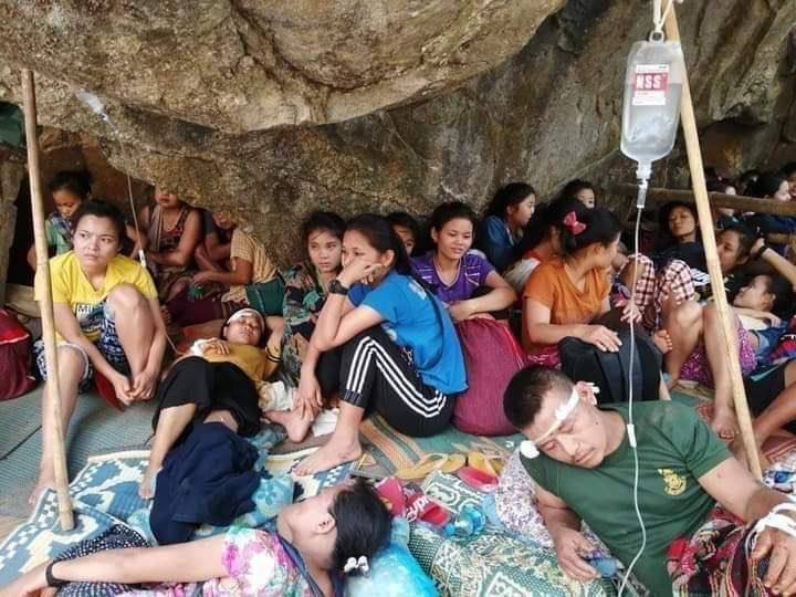 MM308890's tweet photo. @TostevinM Mindat civilians are now facing space difficulties in refugees camp. Since their aid is insufficient. Urgent humanitarian assist is requiring in Mindat. 
#MindatIDPCamp 
#MinDatUnderSiege 
#HelpMindat 
#WhatsHappeningInMyanmar https://t.co/OBcQVW6Tcx https://t.co/RL2pMTw8Uj