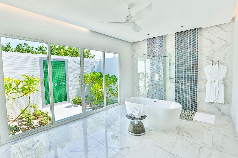 ticmv's tweet photo. Emerald Maldives https://t.co/fIGwPhrF8s