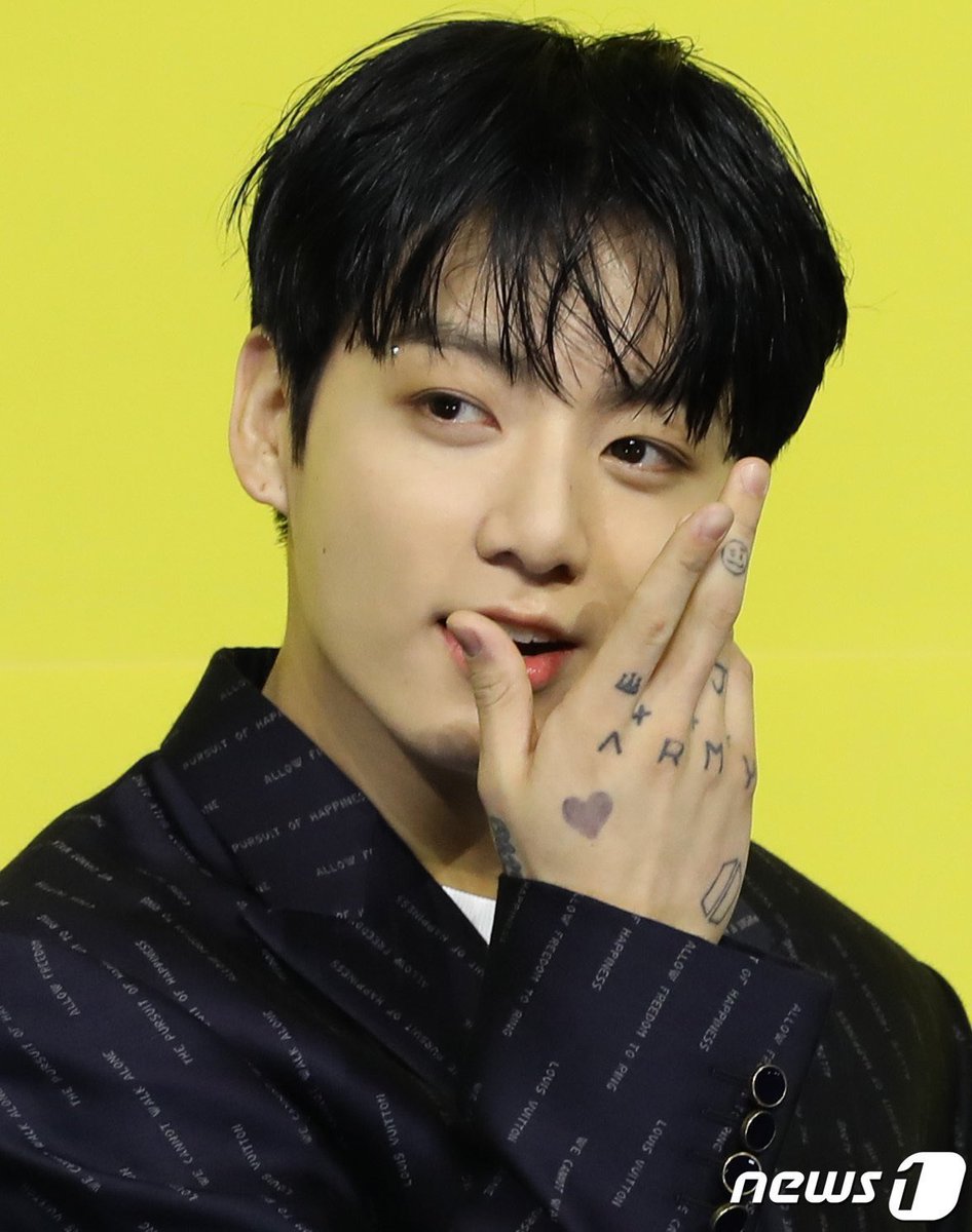 Jungkook Germany On Twitter Bts Butter Pressekonferenz Jungkook Jungkook Jk ì •êµ­ Bts Butter Bts Smoothlikebutter ë°©íƒ„ì†Œë…„ë‹¨ Bts Twt Https T Co 2ciu6uhmg7 Twitter