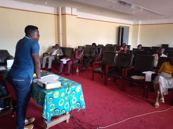 internewsrca's tweet photo. Troisième journée de l'atelier de  formation de l'équipe de monitoring des médias du Haut Conseil de la Communication sur le mécanisme de régulation des médias en ligne. 
#projetConnect#USAID
@CentrafriqueHcc @NgalingboLine @SalwaSalle @NdamoyenM  @RocardMaleyo https://t.co/EgodfWn6aK