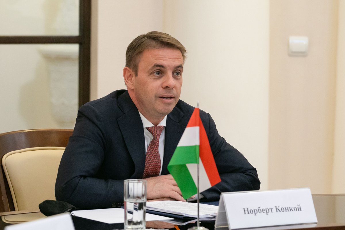 Посол венгрии