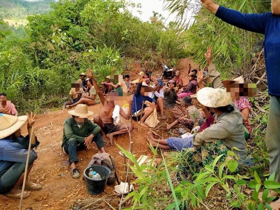 ChanAyeCho5's tweet photo. We worked and We Protest. 

REVOLUTION MUST WIN 
COUP MUST FAIL

#May21Coup
#WhatsHappeningInMyanmar https://t.co/TlSu1jyWi0