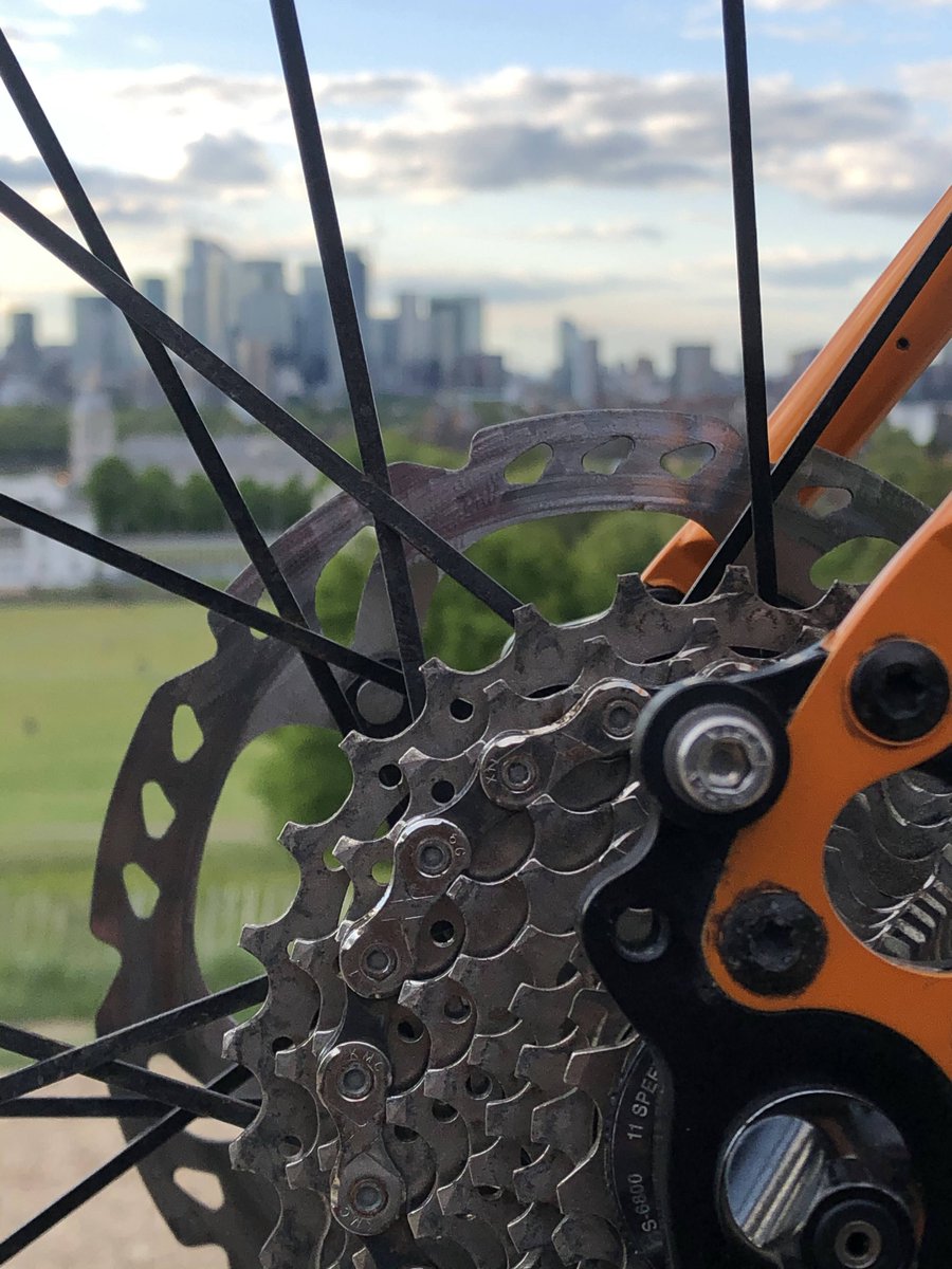 VONCRANK's tweet photo. Let us know where you are heading this weekend! We offer a leisure, commuter and pro service. Head to our website to find out more!💥  

🧡Visit https://t.co/FXHzUwBGB3 today!

#voncrank #repairs #services #view #cyclinglife #bikelife #cyclingcommunity #london #wimbledon https://t.co/msTw72r7ju