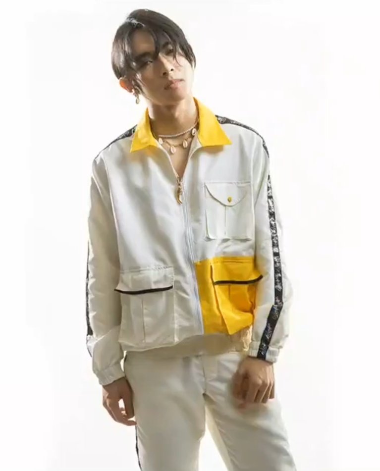 JusTinYourZone's tweet photo. I'm voting for @SB19Official for #BBMAsTopSocial. RT to vote too! https://t.co/SBViRwynev