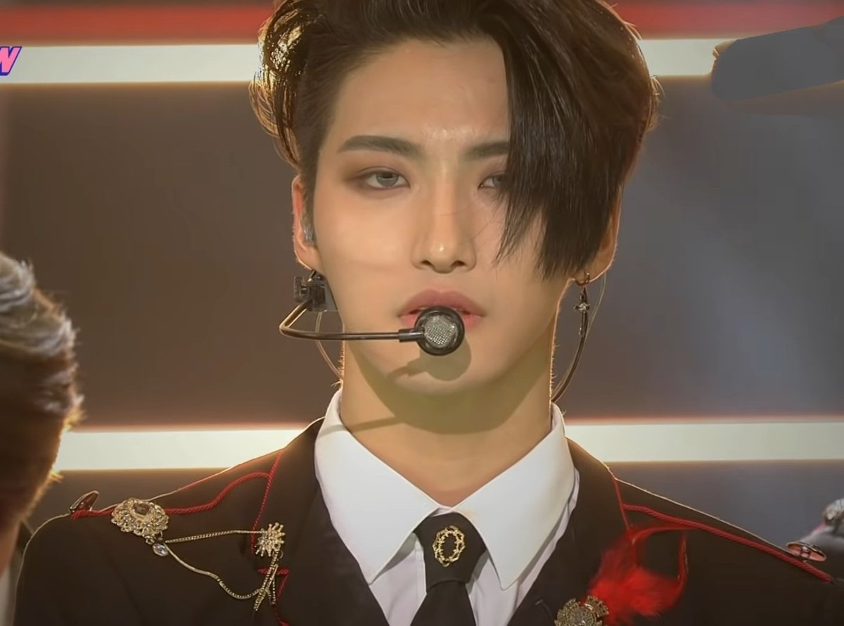 NextToHwa's tweet photo. Seonghwa ending fairy - a needed thread https://t.co/vEIWA2DbQw