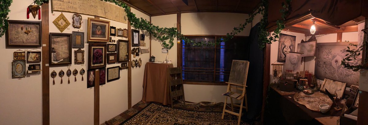 oimokotaro's tweet photo. #箱の中のお店　で開催中の一芒さん( @itinogi )の個展　#森の奥の廃屋にて
を見てきました。
ふたつの部屋はたくさんの作品で埋め尽くされ、いつもとは違う不思議な雰囲気の空間になっていました。 https://t.co/Ahm9Pe5yta
