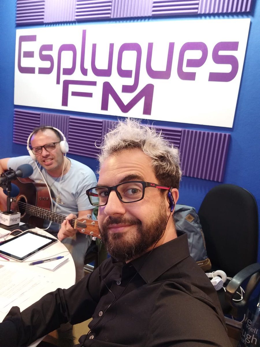 EspluguesFM's tweet photo. Viernes, sábado y domingo 22h
#HumorEnVena 😎
⬇️@EDUMUTANTE y @NanoRadice ⬇️
🎤#Eurovision #Eurovision2021 #BlasCantó
💌Consultorio sentimental
♐️Horóscopo
🎸Música en vivo
📻99.7 FM #EspluguesFM
📲#TuneIn https://t.co/M2ChGhMptx
💻https://t.co/s0z20RjWKC
#risas #humor https://t.co/22XEOZpXfW