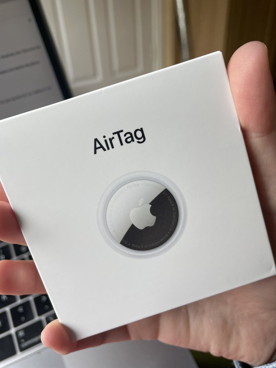 MirCWalsh's tweet photo. Arrived 3 weeks early 🥳 it’s so pretty 🤩 #airtag https://t.co/9yVEmvgYKE