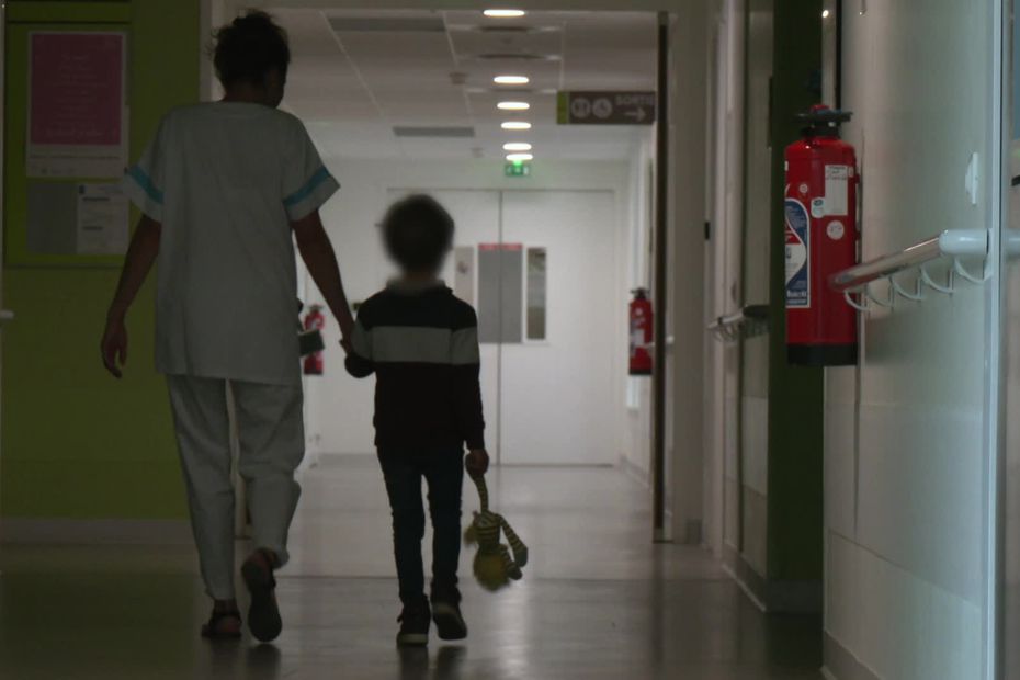 F3Centre's tweet photo. Documentaire. "Mots pour maux", suivez l'unité médico-judiciaire pédiatrique d’Orléans qui aide les enfants victimes https://t.co/kKhLeknWSU https://t.co/ZSAvyxF752