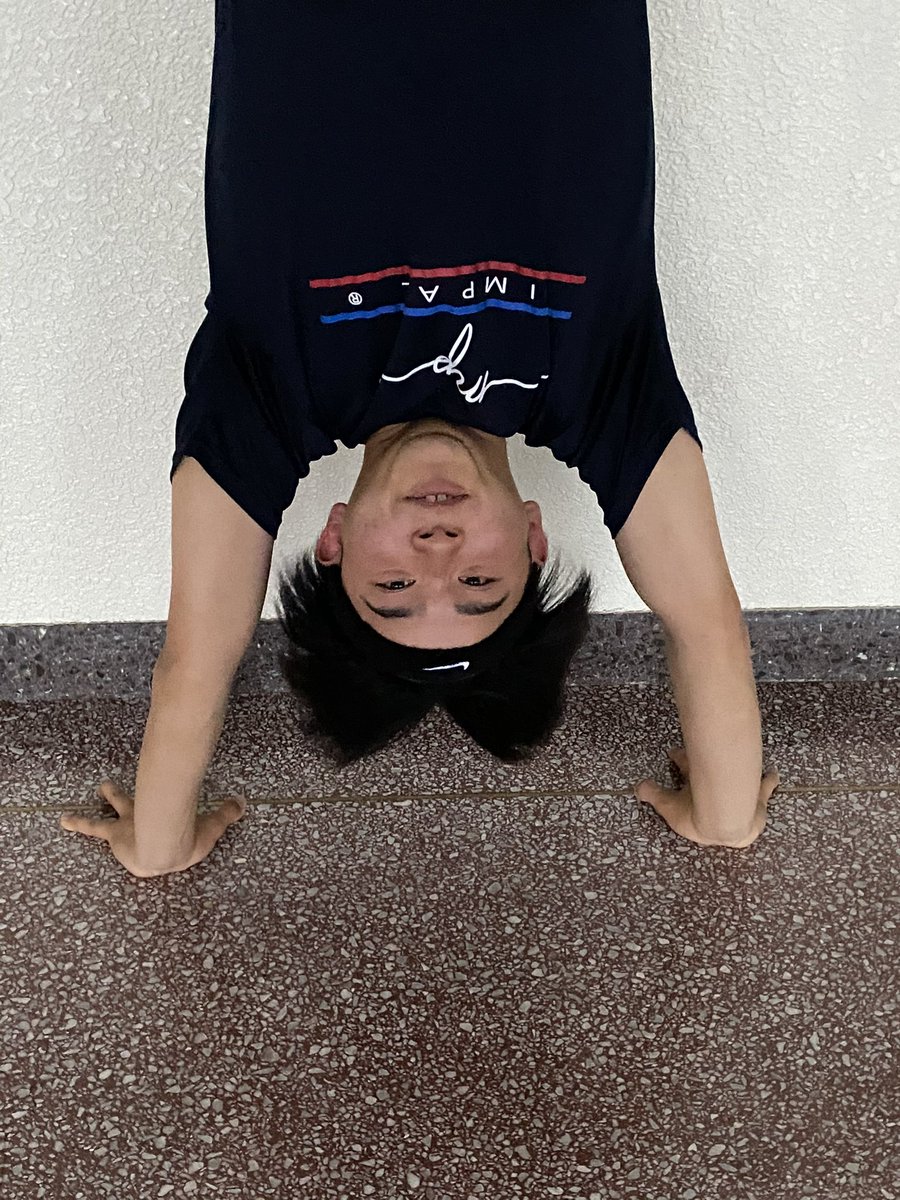 kku_official's tweet photo. No.3  新入生紹介

名前　坪井彪流
出身校　山口県立徳山商工高等学校
ポジション　RW/LW
大学で頑張りたいこと
・練習を頑張って頼られるサイドになりたいです。 https://t.co/KkGghYlcPC