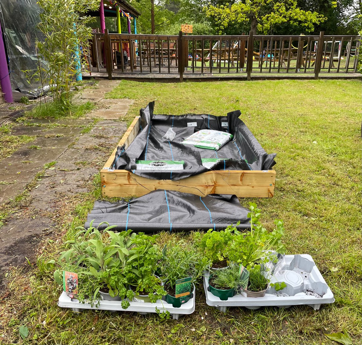 LittleDinosau's tweet photo. We love our setting and as well as the children, we love the beautiful nature and wildlife. Putting new Bird boxes up and building a herb garden 🪴 on this blustery day 🦖 https://t.co/iRTbALSVV4