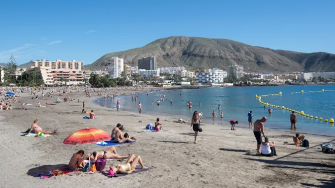 itvnews's tweet photo. Spain has just announced it will allow visitors from the UK to come on holiday without a negative COVID-19 PCR test from Monday.

Will you be taking advantage of the Spain's rule change? Please email yourstory@itv.com and one of our producers may be in touch https://t.co/QBOUJIN37e