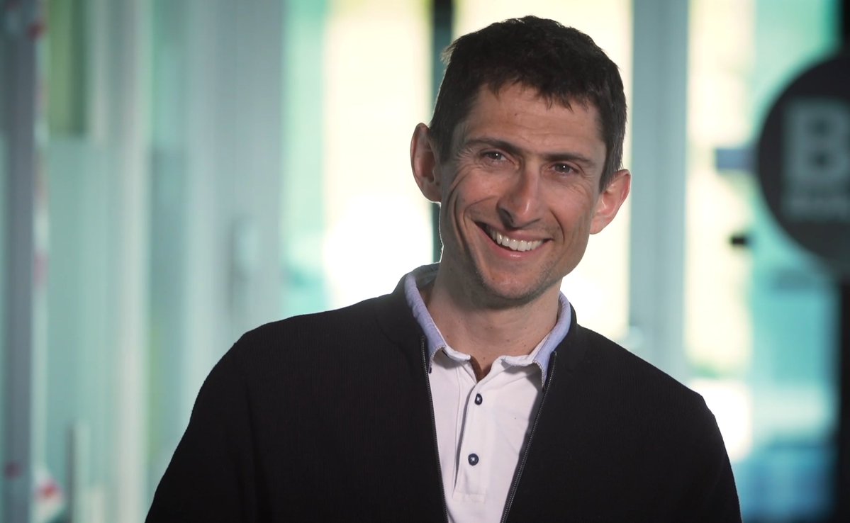 brta_eus's tweet image. Nola hobetu litiozko baterien egungo teknologia? @Teknopolis_etb-ek @energigune_brta, @CIDETEC_ eta @IKERLANofficial zentroak bisitatu ditu, baterien etorkizuneko erronkak eta aurrerapenak ezagutzeko. Ez galdu! Gaur, 13:30ean EITB1n.