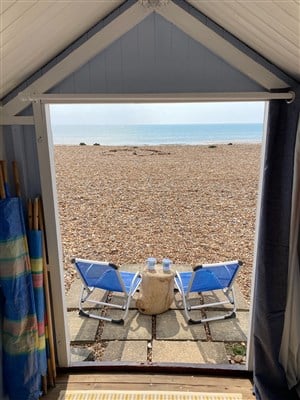 BeachHutsCom's tweet photo. New to https://t.co/pVobaVNQnE, 182 Goring Beach, West Sussex. Daily hire available throughout the summer https://t.co/A6SV2MF1uw https://t.co/Ngc5lht9ZC