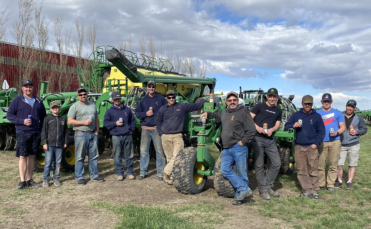 The farmers of Origin and their amazing crew are grinning from ear to ear as they celebrate finishing seeding! 
Looking forward to a great growing season. 

#wegrowbeer #plant21 #familyfarm