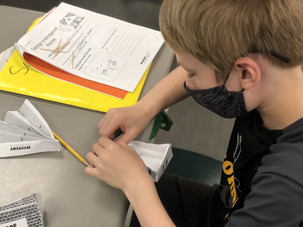 Lisa Nathaus tweet media