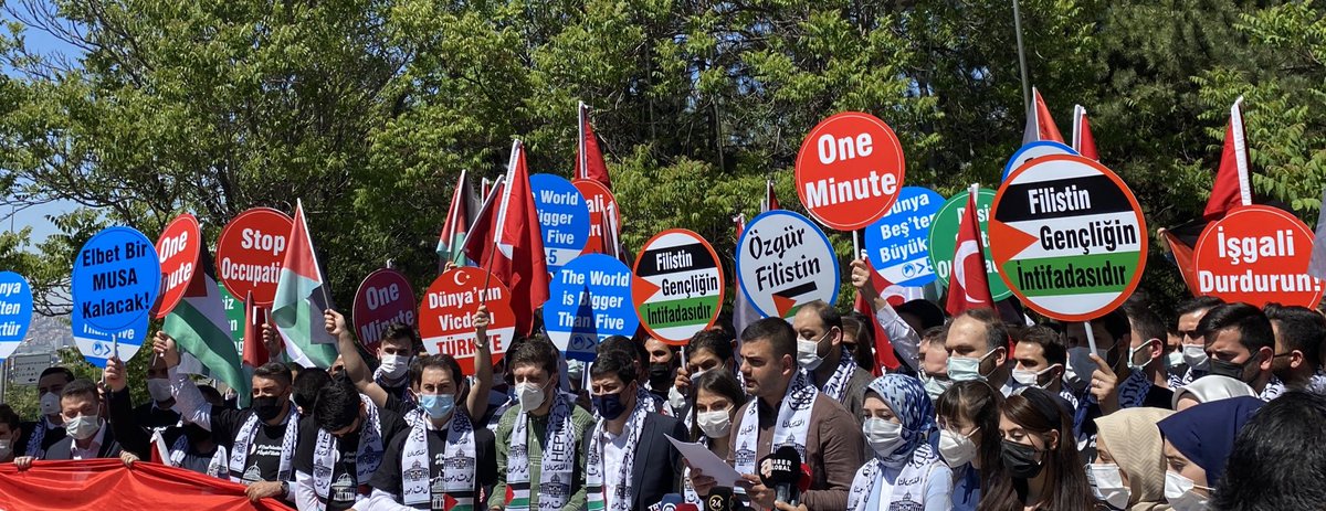 Filistin Gençliğin İntifadasıdır. <a href="/eyupkadirinan/">Eyyüp Kadir İnan</a>