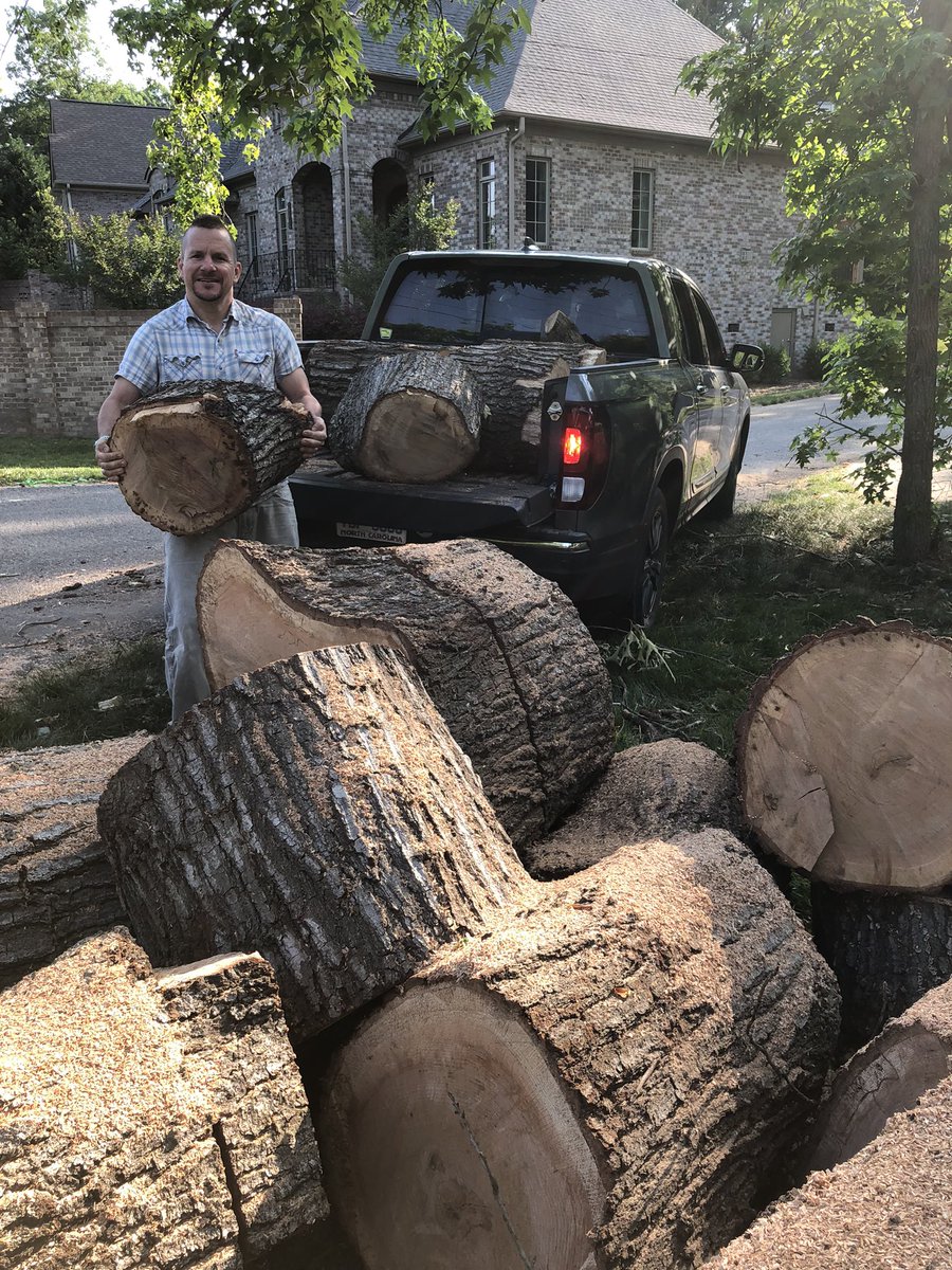 rudysroundtable's tweet photo. @f3backup @F3Metro Plenty of coupons and firewood. #gettinswole https://t.co/uPse1AUmL6