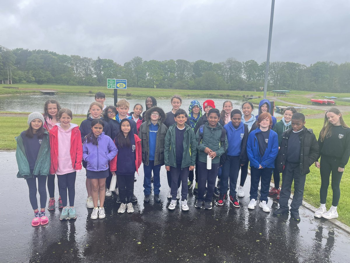 We’re happy to be on the coach and leave this dreary weather outside. We’re currently on schedule to arrive at 3:30. We will keep you posted. See you soon.