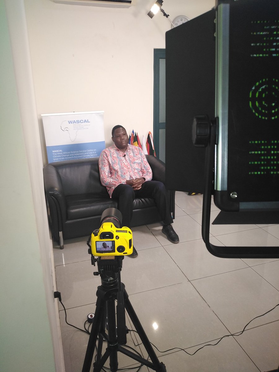 The making of WASCAL 5th Batch Scholarship advert with Executive Director, @bougtere Dr. Moumini Savadogo
#buildingcapacities
#combattingclimatechange