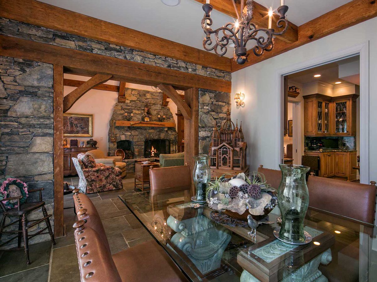 GbrSportingClub's tweet photo. 🏡 Featured Listing | 240 White Sulphur Hill Road
Standout features include stone reclaimed from a historic 1870s Salt Sulphur Springs hotel in Monroe County, West Virginia and beautiful gardens.
#FeatureListingFriday #GreenbrierLiving

https://t.co/OZb8EwoCxl https://t.co/uTbUeXLU9V