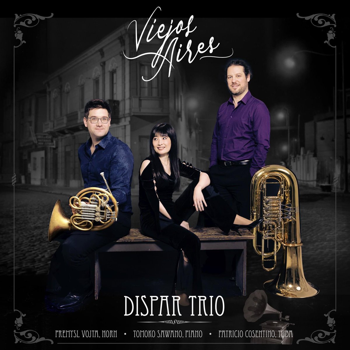 Tomonbe's tweet photo. 本日より発売です❣️
#dispartrio #argentintango #southamericanmusic #tango #chambermusic #horn #frenchhorn #tuba #piano #trio #unusual #comingsoon #music #recording #digitalalbum #nophysicalcd #premyslvojta #patricioconcentino #bandcamp #latinamericanmusic
https://t.co/oenL1baiou https://t.co/9xtUSSDy9V