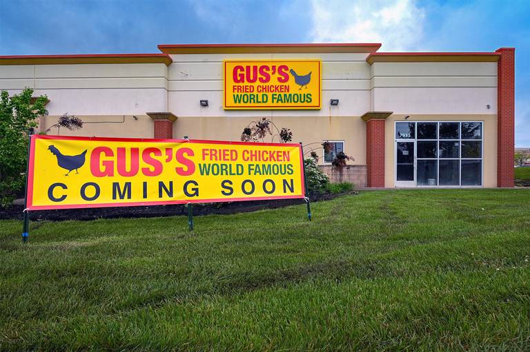 JoyceKC's tweet photo. Gus’s fried chicken plans 3 more Kansas City area spots, starting with Johnson County #kc https://t.co/oaEbDYBodb https://t.co/C6OeBpwcQi