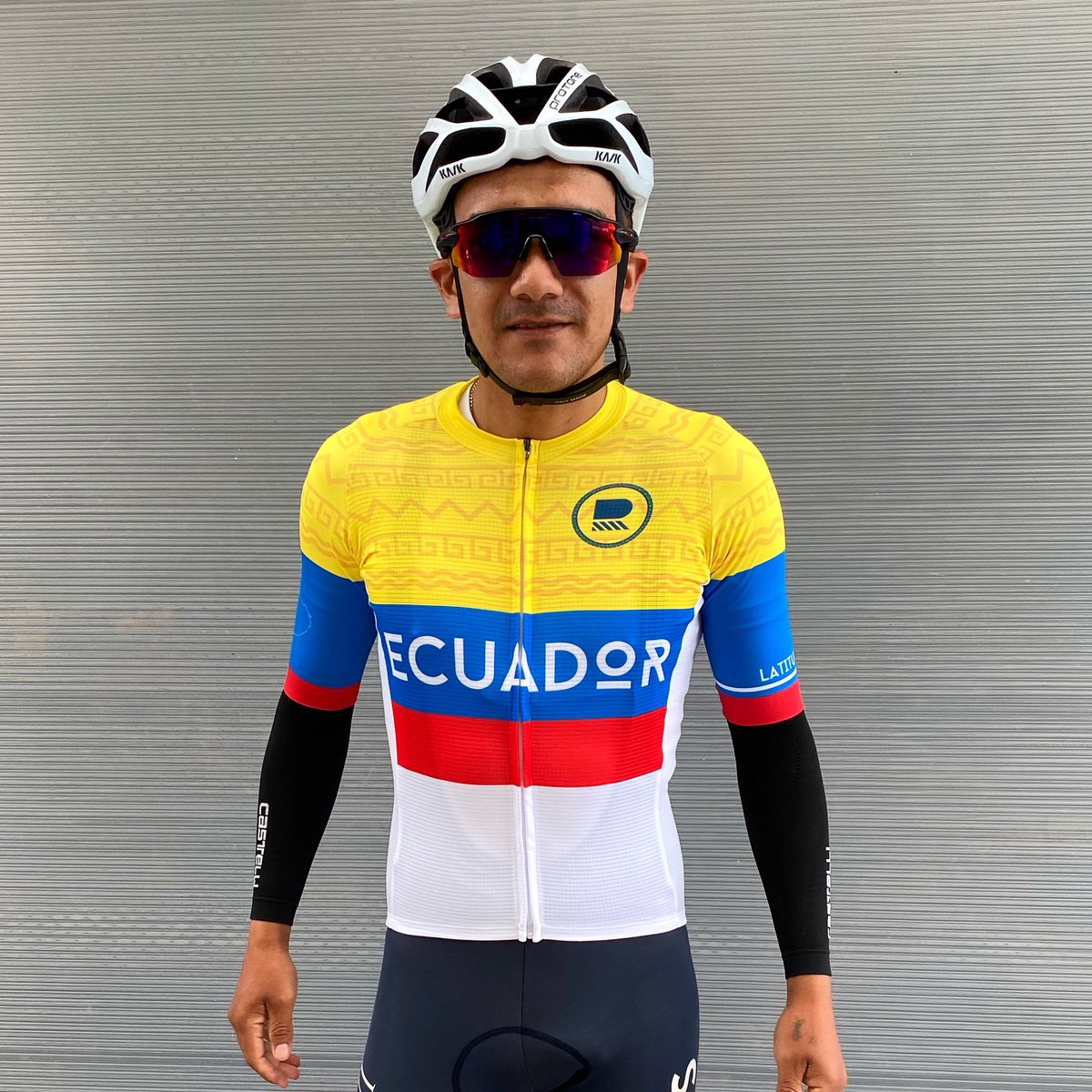 🇪🇨 Mijines! Estoy muy feliz de contarles que voy a representar a Ecuador en los próximos Juegos Olímpicos de Tokio!! ☺️ Gracias al país por la confianza. No duden que vamos a darlo todo para dejar en alto al Ecuador! 🙌🏽 Por cierto, qué les parece el uniforme? Pronto disponible 🤪