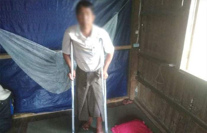 spring21MM's tweet photo. (1/2)
Due to Military Terrorists based in #Rongtaung, #Hakha, firing heavy artillery shells for 2 consecutive days, almost all villagers in #Loklung village, are fleeing.
-Villagers say, after terrorists raided the village, they broke into houses and stationed there.
#May21Coup https://t.co/XqmS4T3dQ3