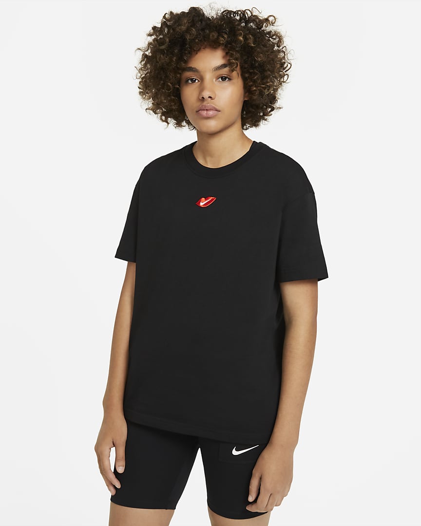 nike swoosh kiss t shirt