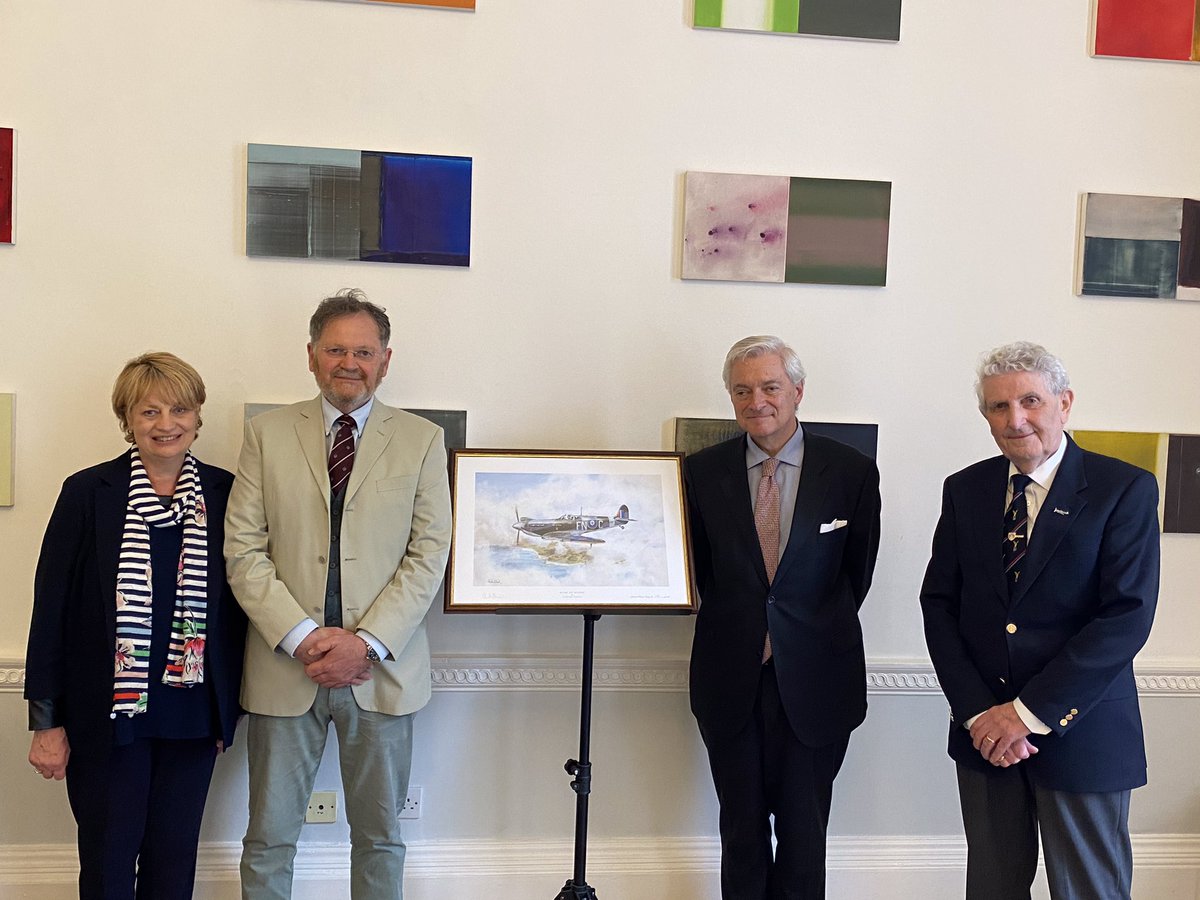NorwayinUK's tweet photo. Today Geoff Berriman gave Ambassador Strømmen a painting of a spitfire. The artist Charles O’Neill and his wife Susan also attended the ceremony. The painting symbolizes individual bravery and determination. It also represents the friendship between our countries, then and now. https://t.co/yvkiorTG1d