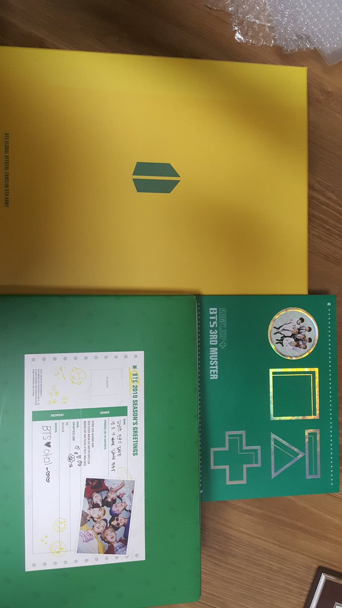 plz_0_0's tweet photo. 방탄소년단 굿즈 판매합니다!
급처라서 싸게 팔아요🥺 원하시는 가격으로 디엠이나 오픈채팅으로 와주세요 ㅠㅅㅠ
방탄소년단 알엠 남준 석진 윤기 호석 지민 뷔 태형 정국 슙파 아미 인형 디비디 https://t.co/66UVCUl5iZ