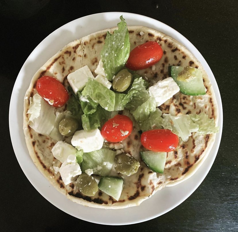 Super Quick Lunch
❤️❤️ 10 min Greek salad   ❤️❤️
Eating healthy on back to back days almost an impossibility but I’m on a mission to make it work. 

This Greek salad took 10 mins to prepare 
And it was delicious ! #HealthyEating #lunchtime #fastfoodhack instagram.com/p/CPGLTTknnqH/