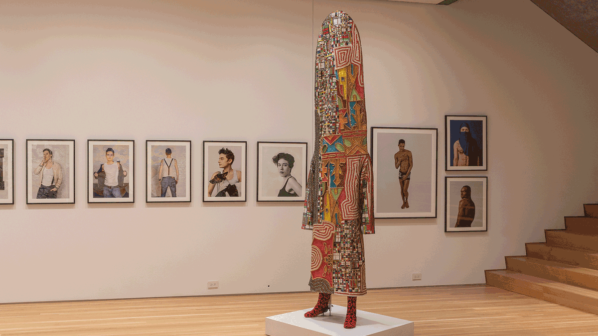 Wrightwood659's tweet photo. Did you see Nick Cave's #Soundsuit on view in our #AboutFace exhibition in 2019? If you missed it, @MCAChicago just announced the largest survey of @nickcaveart to date, which is sure to include a Soundsuit! https://t.co/bPqzk5kWWs #FlashbackFriday #yannistsarouchis #tsarouchis https://t.co/9fVhp8VdT2