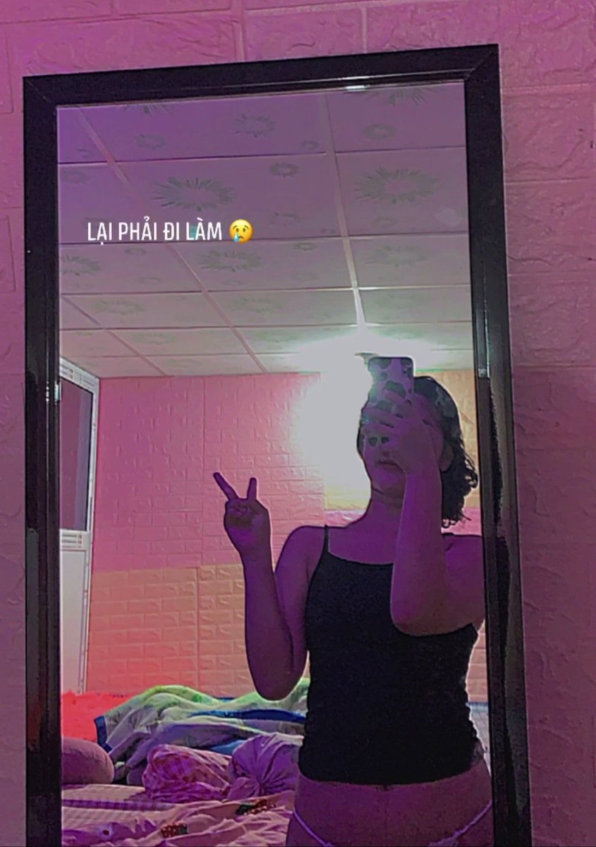 tiendamdang111's tweet photo. Có ai nuôi tui hem, ớn đi làm lắm r 😪 https://t.co/BCULCahjeJ