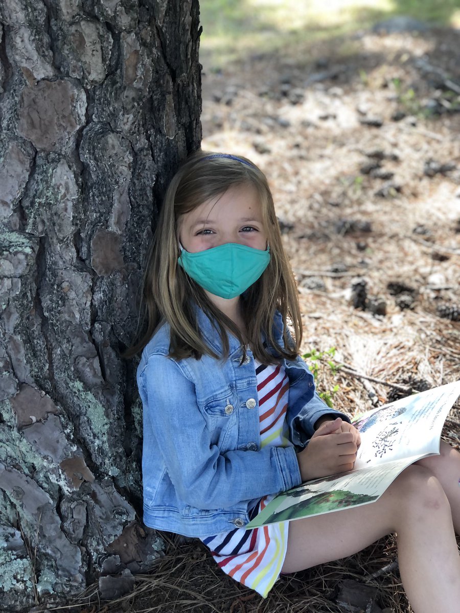 GHamilton1111's tweet photo. Celebrating outdoor learning today in our outdoor learning space. The kids are reading about insects and picking out key details from the text! 
#OutdoorClassroomDay #outdoorlearning #CelebrateNCE #CCSbetheone #readersareleaders #2ndgraderocks #learningisfun https://t.co/HTTkk8SSB4