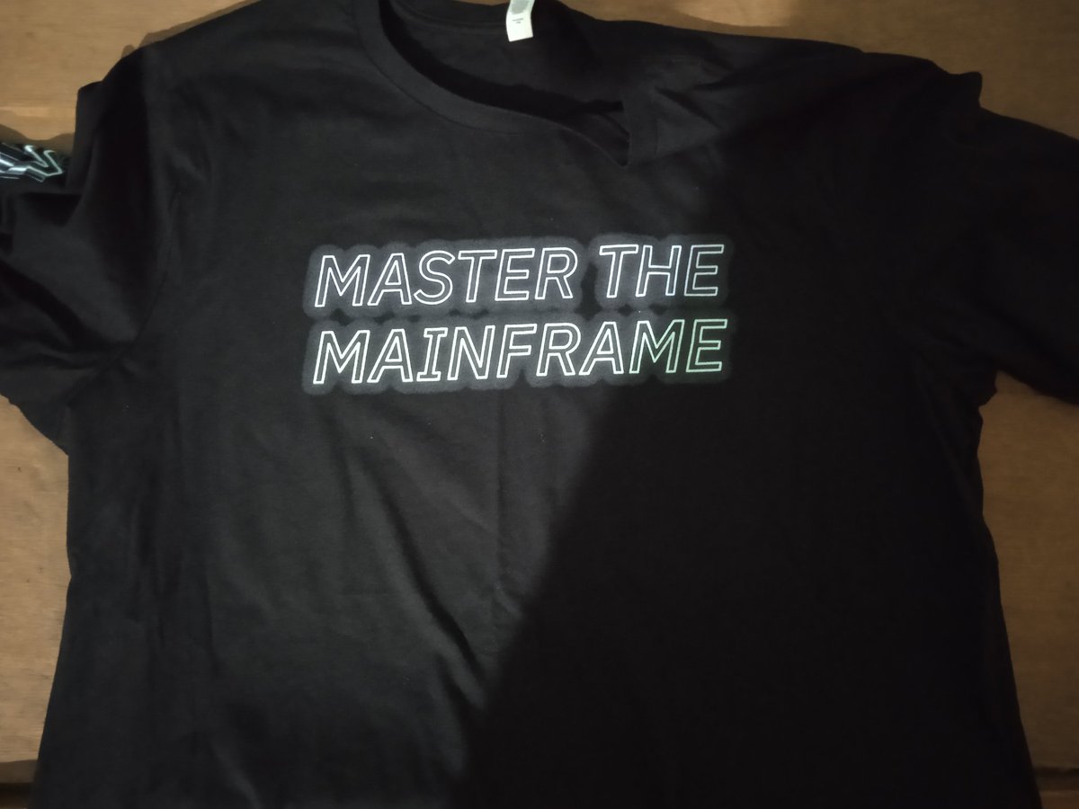 AvhijitNair's tweet image. Got my #MastertheMainframe tee today😁