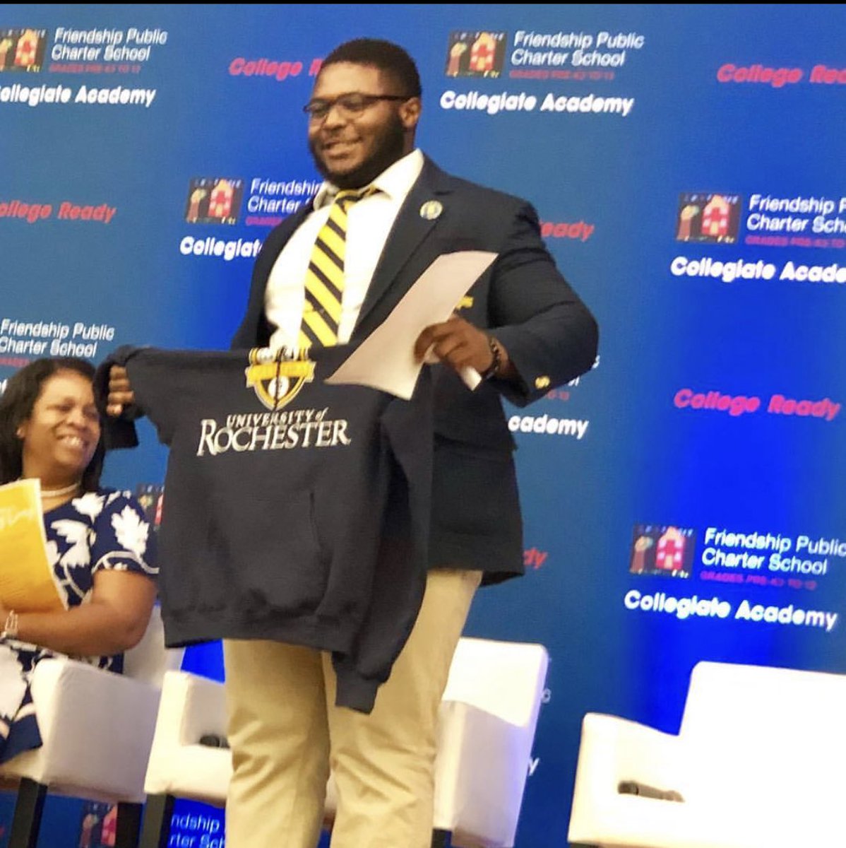 FriendshipPCS's tweet photo. #FlashbackFriday -
Where will the @fca__knights Class of 2021 be taking their talents for the next four years? 👀 Find out today! #FPCSCollegiate’s #collgesigningday and cap & gown ceremony starts soon 😬🎓✨ https://t.co/CynFVrq3w3
