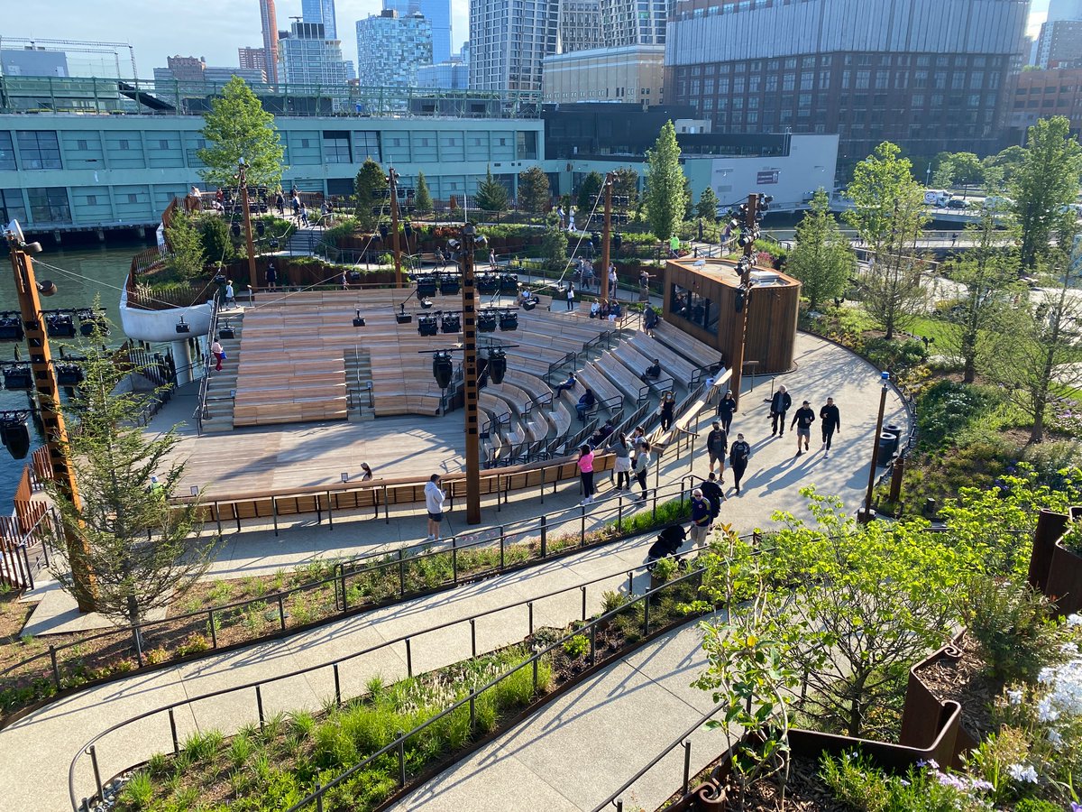 mola_viajar's tweet image. Primer día en 🗽 #NuevaYork y toca inaugurar el nuevo 
🌳🌿 parque Little Island 😍 ¿Qué os parece?
#LittleIsland #NYC