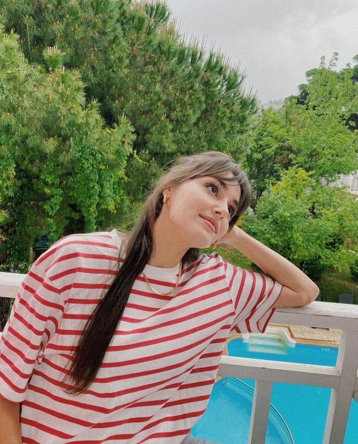 TheBadeMiyy's tweet photo. BU KADIN BİR ADET ŞAKA MI? 🥵 https://t.co/dVzoHTyCaO