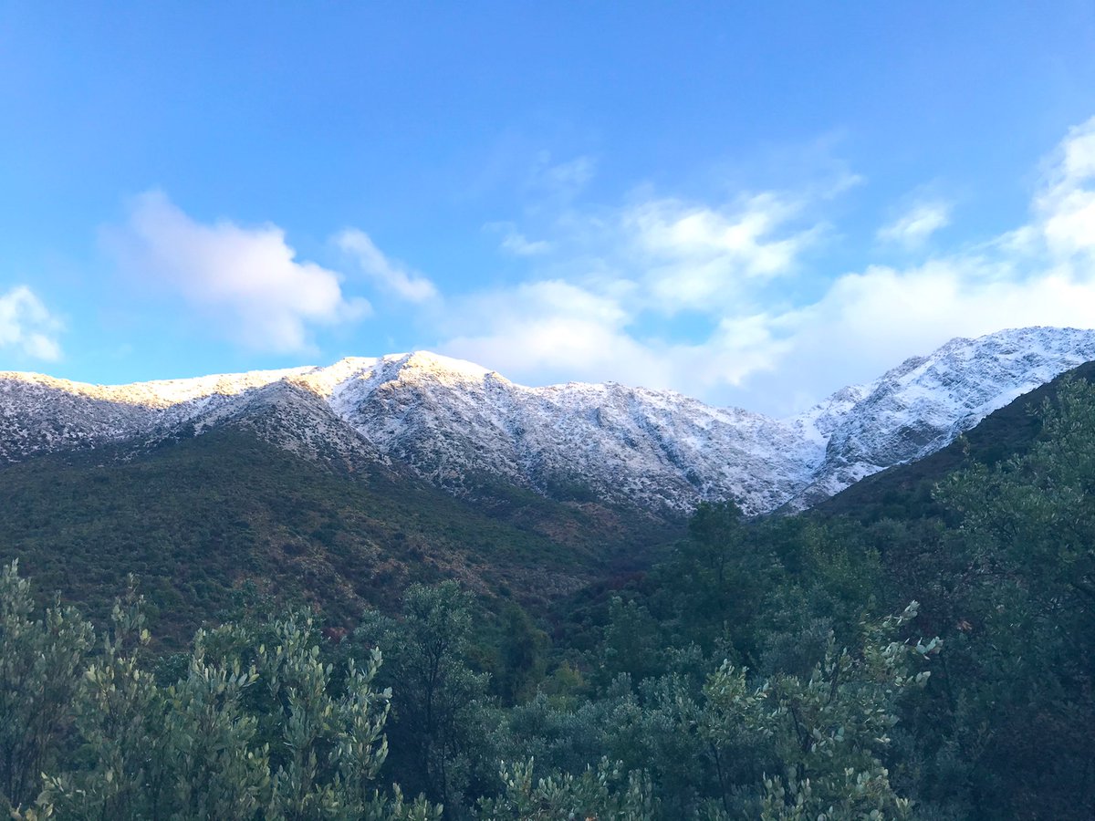 sbarrientost's tweet photo. Después de la Lluvia... estuvo a punto de nevar, llegamos a los granizos. https://t.co/wbgS33fejU