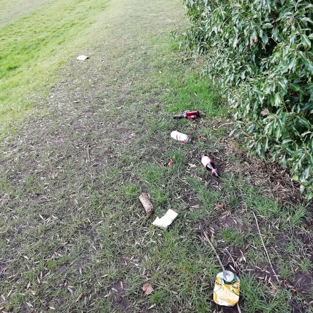 Litterwatch1's tweet photo. #HappyFriday whilst the rain stopped for 5 minutes our #minipicker has been out to do an quick #Litterpick on #HilltopPark collected 1 bag of #Litter
#AdoptAStreet
@SercoESUK
@sandwellcouncil
#Thankyousomuch
#RainOrShine
#cleaningourcommunity https://t.co/jnXxfjtbbY