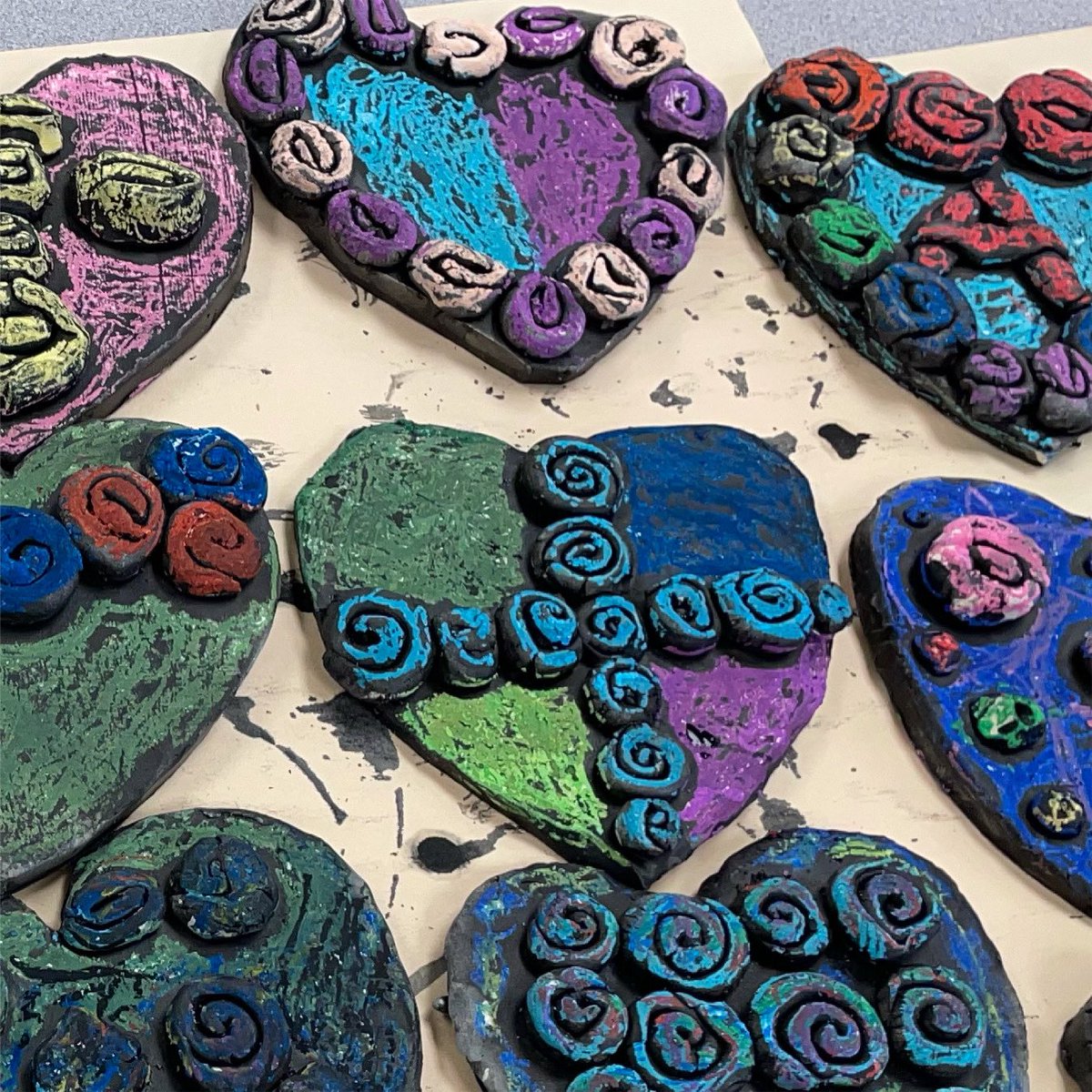 Clay days, are the best days! I love seeing my kiddos light up when they find out we’re doing clay! #artteacher <a href="/KESIndians/">KempsvilleElementary</a> <a href="/HasherLori/">Lori Hasher</a>