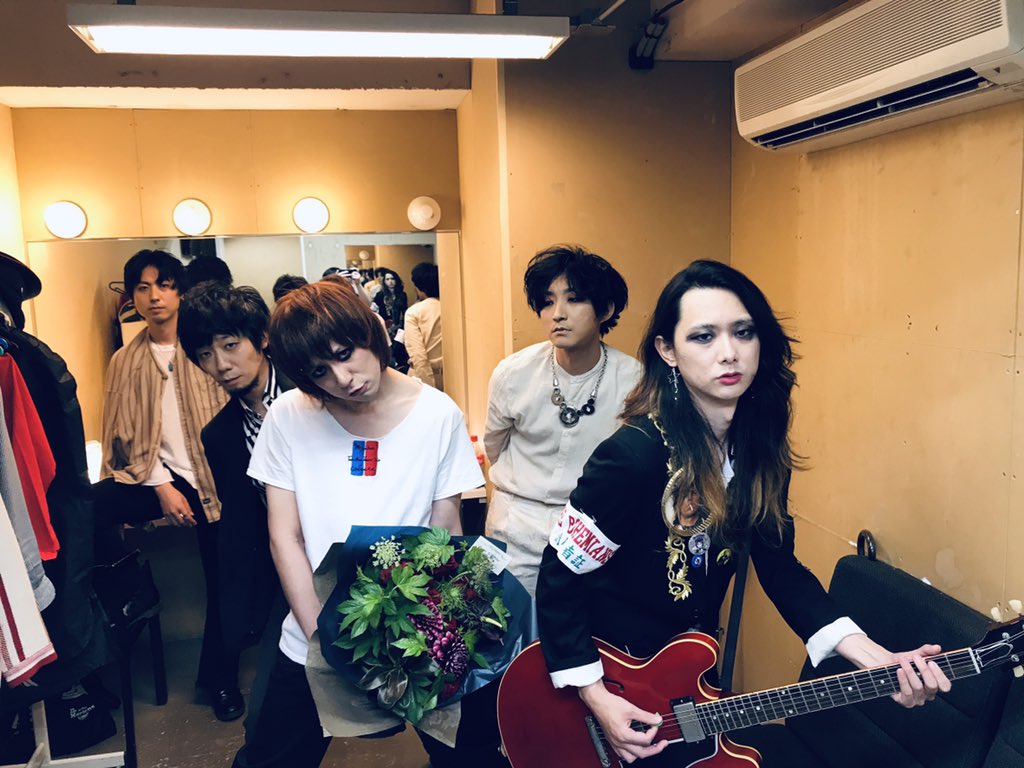 ザ ボヘミアンズ 4ヶ月ぶりのライブ 渋谷クアトロ マヤーンズ そこにいた人ありがとうございました 次は6 17新宿loftです 健康で 本 T Co Ioav1acuc6 Twitter