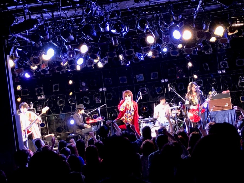 ザ ボヘミアンズ 4ヶ月ぶりのライブ 渋谷クアトロ マヤーンズ そこにいた人ありがとうございました 次は6 17新宿loftです 健康で 本 T Co Ioav1acuc6 Twitter