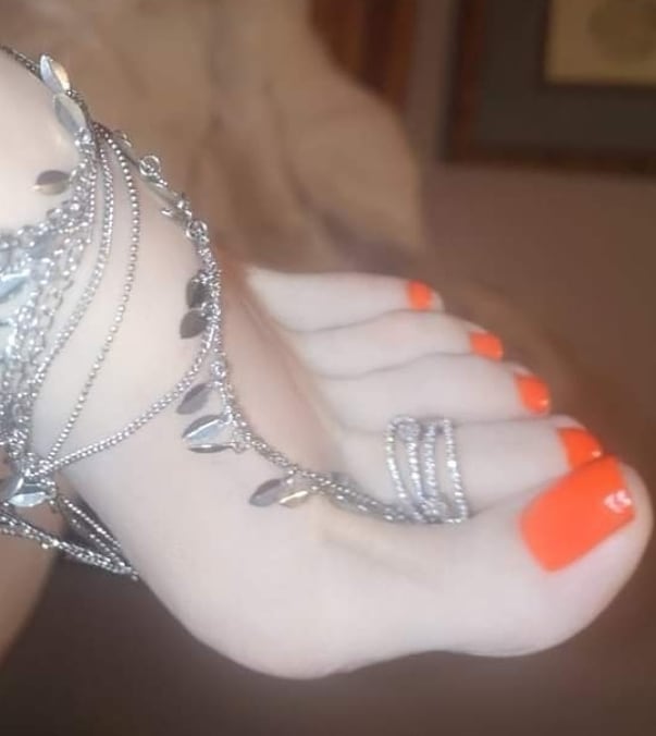 Feetcats1's tweet photo. https://t.co/xa7mcqnIhs https://t.co/g6FmnRkXIp