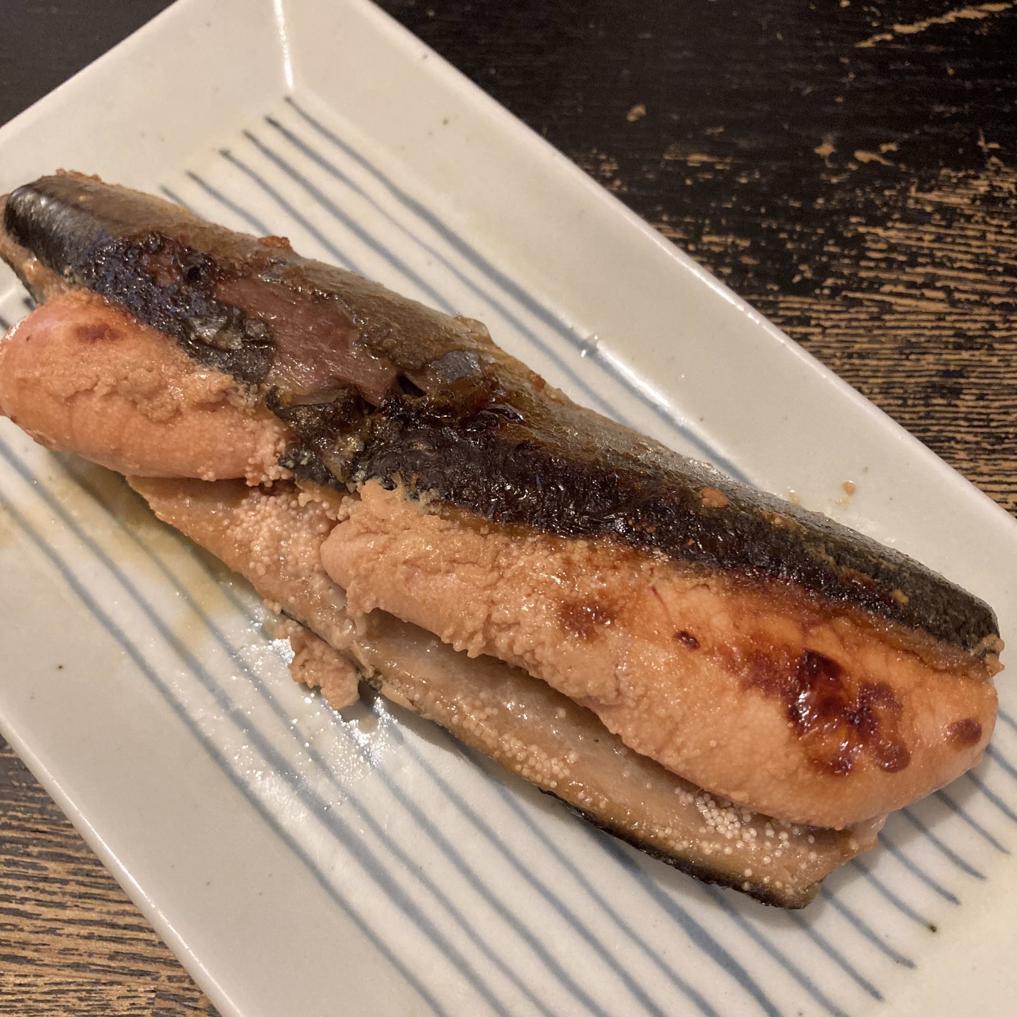 تويتر Misogura على تويتر 博多稚加榮 ちかえ の辛子明太子とさんまめんたいこ 福岡の土産にいただいちゃいました 明太子は粒立って 何だこれは 数の子みたい流石の料亭仕込み 旨味の味入れがとてもとてもおいしいです サンマと合わせるのは旨味の倍加 御飯が
