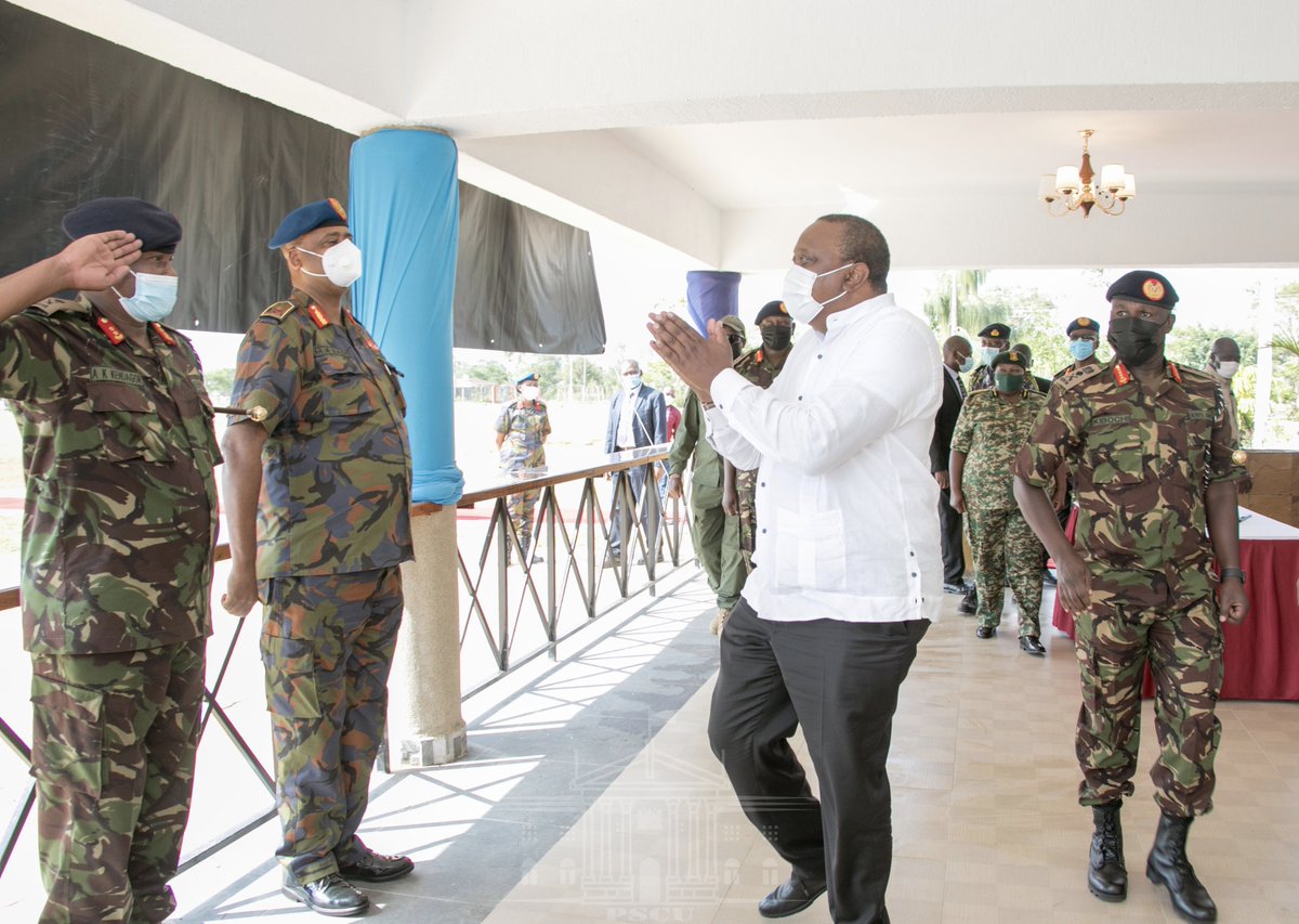 StateHouseKenya's tweet photo. President Uhuru Kenyatta arrives at Thika Barracks in Kiambu County to preside over the launch of assorted Kenya Defence Forces (KDF) operational and engineering vehicles and machinery | @kdfinfo
#KDFmissionReady #OperationAndEngineersCapability https://t.co/QbqLg0wpYm