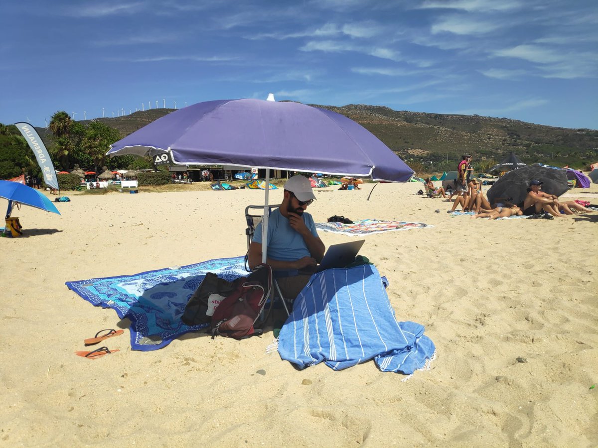 ubiworkCo's tweet photo. Let us introduce:
Recipe for the perfect #remoteoffice at the beach β±οΈ
βοΈ Big umbrella
βοΈ Comfortable chair
βοΈ Sunglasses
βοΈ Towel and swimsuit
Would you like to try this? π Check out our alternative options for #remoteworking from Spain β‘οΈ https://t.co/1zQpUI1StI
#ubiwork https://t.co/NTVAbRloxc
